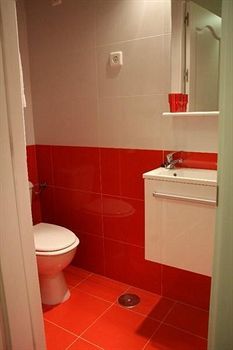 Hostal Room Pride
