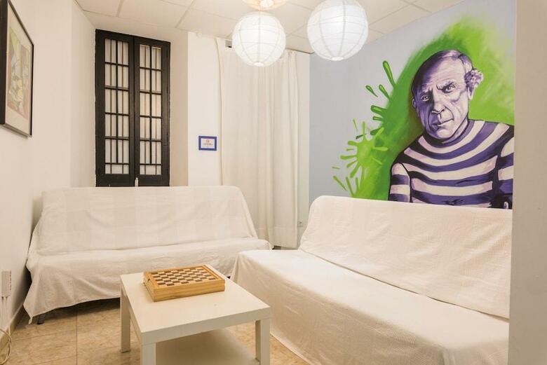 Feel Hostels City Center