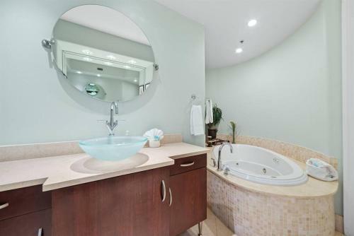 Apartamento Bella Luna 407 - Beautiful Spacious Unit With Gorgeous Bay View