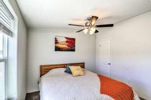 Desert Escape Off I-10 With Over 1 Enclosed Acre!