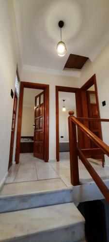 Moonaz Home