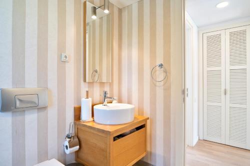 Portville Canal Side Villas 66 (3br)