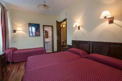 Hostal Ayestaran II