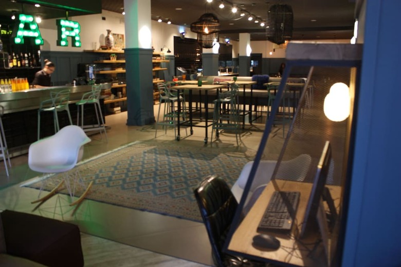 New Hotel Colon