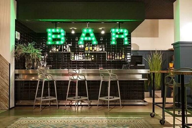 New Hotel Colon