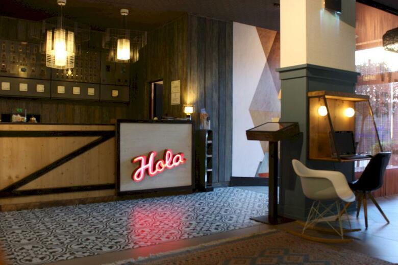 New Hotel Colon