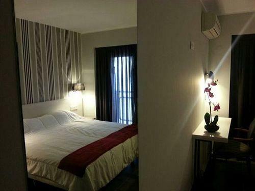 New Hotel Colon