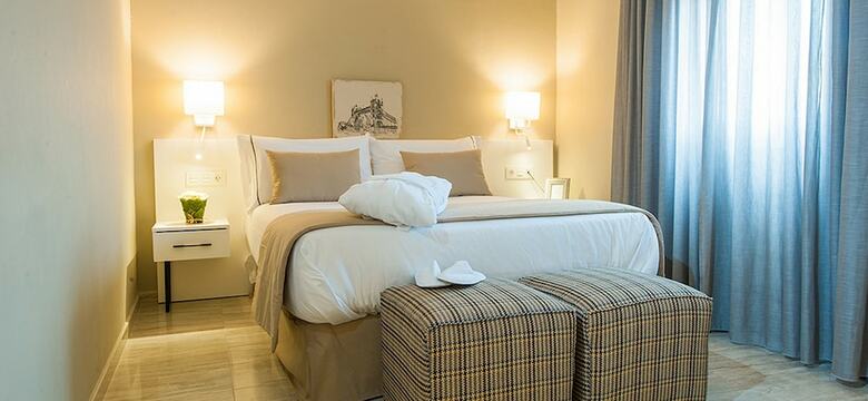 New Hotel Colon