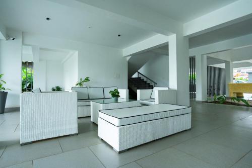 Modern Apartment In Calangute. Smart_spacious_pool