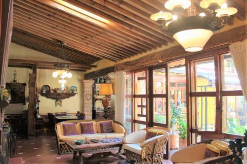 Casa Aldama ~ Parque Juarez San Miguel de Allende.