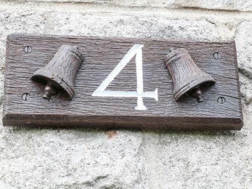 4 Alma Road