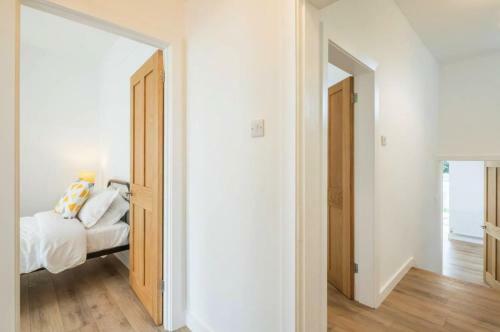 Cosy Two Bedroom Apartment In Excellent Location
