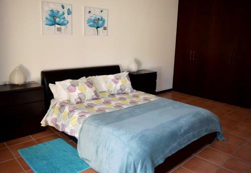 El Casar Apartments