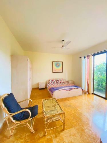 God's Abode : Entire Villa 7500 Sq Ft