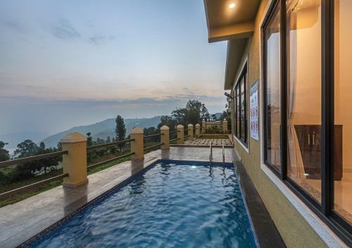 Villa Saffronstays Sky Abode