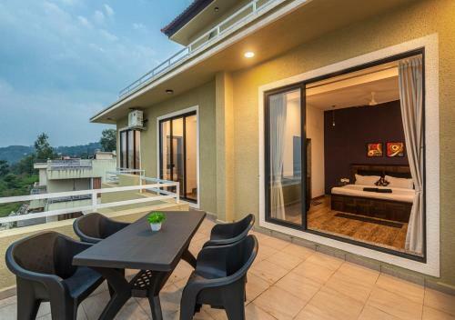 Villa Saffronstays Sky Abode