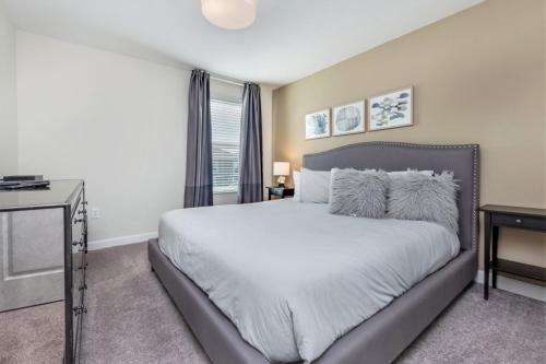 8940titanium Villa