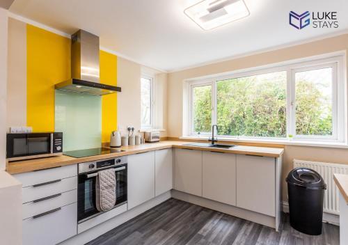 Apartamento ?beautiful 4 Bed House ? 1 Bed Ensuite? Durham?