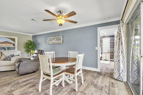 Fleming Ct Pool Home - Palm Coast