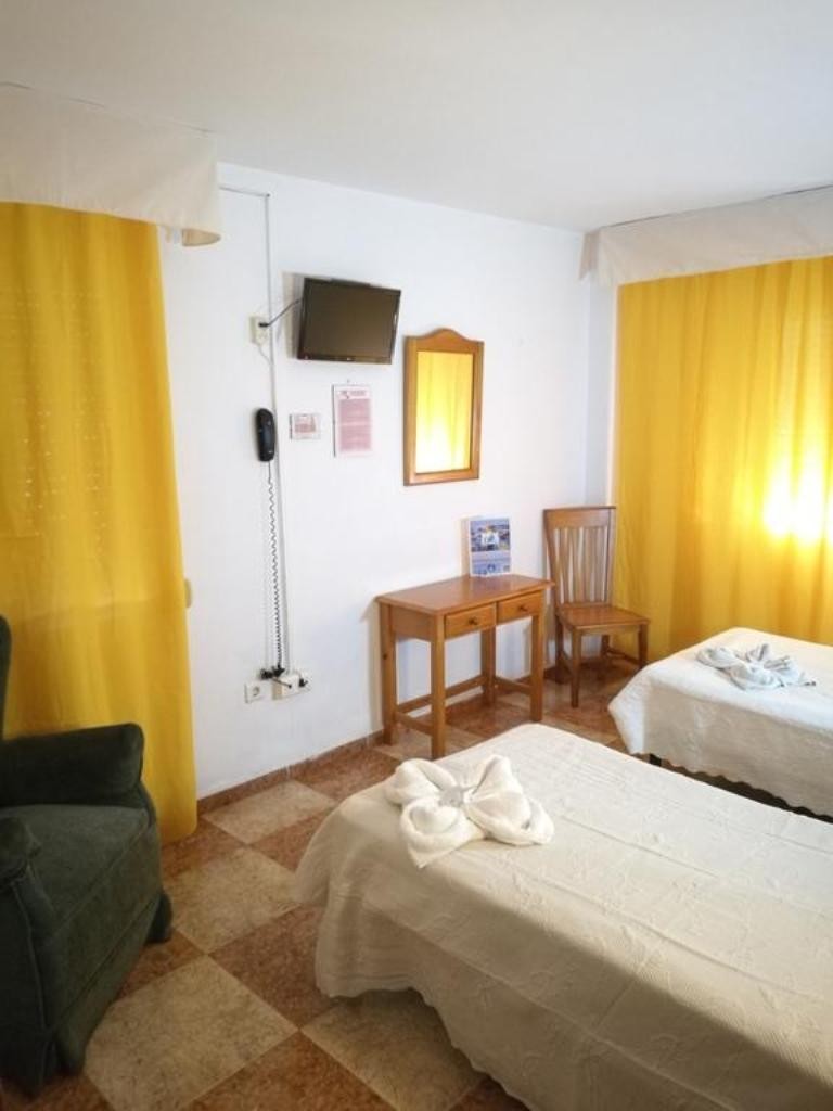 Hostal Virgen Del Rocio II