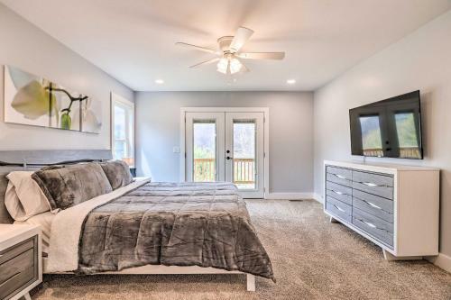 Waynesville Smart Cabin 2 Decks And Mtn Views!