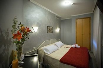 Hostal Paris