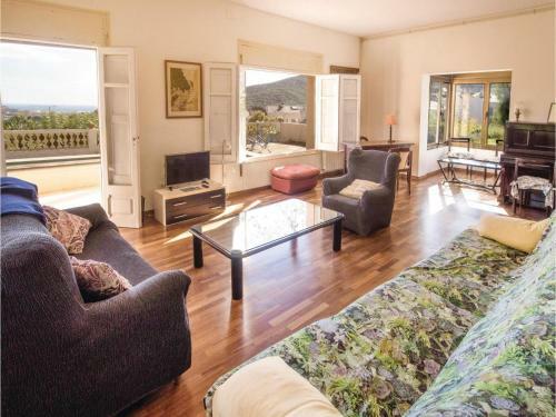 Holiday Home Argentona 60