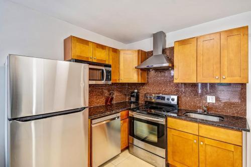 Bright Stylish &great Location 2bd Apartment