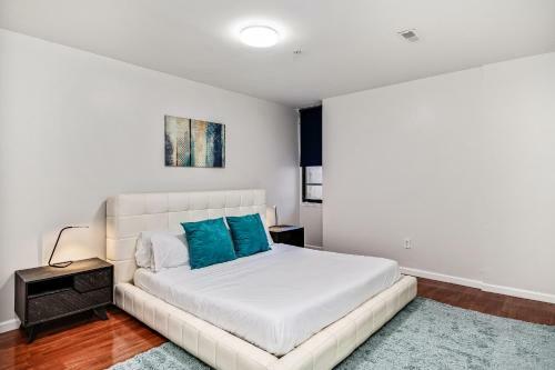 Apartamento Cozy And Stylish 2bd Apt With Great Location!