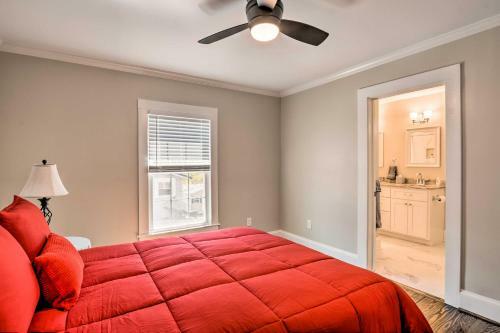 Ideally Located Penne Place With Deck And Grill