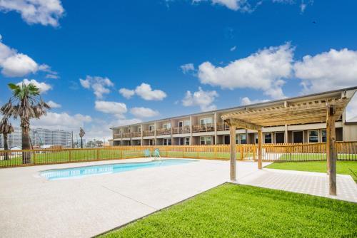 Sunrise Villas 210