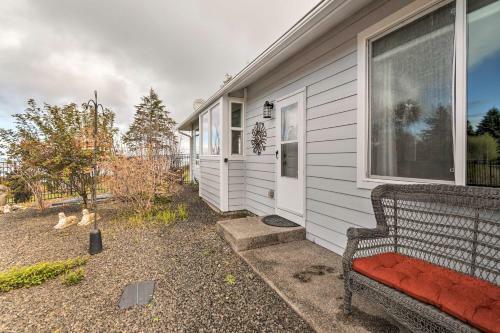 Willapa Bay Hideaway With 5 Acres And Water Views