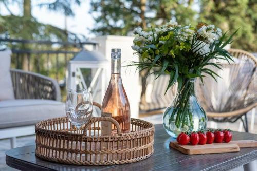 Villa de Charme Avec Piscine Chauff�e & Cigales