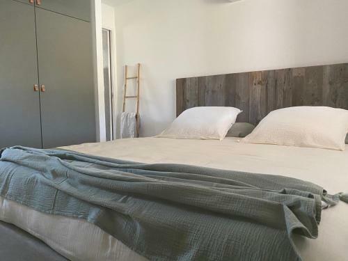 Villa � 5mn Des Plages Avec Piscine/jardin Priv�e