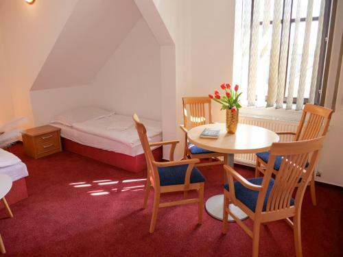 Hostal Penzion A Restaurace U ?ervink?
