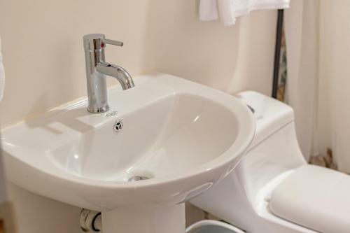 Bed & Breakfast Alice Y Juancito Boutique Hotel