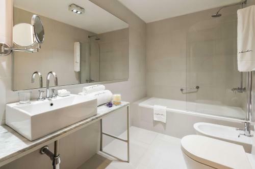Hotel Esplendor By Wyndham Montevideo Cervantes
