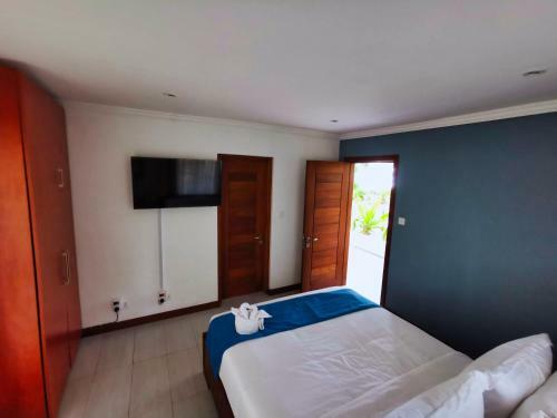 Hotel Searenity Beach Villa