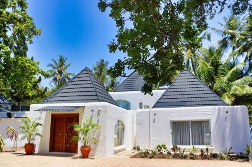 Hotel Searenity Beach Villa