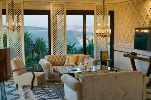 Riad Maison Bleue And Spa