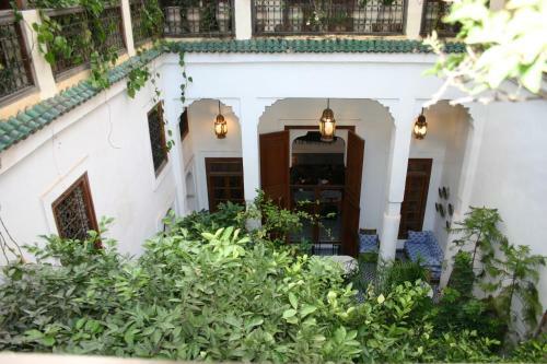 Riad Lune Et Soleil