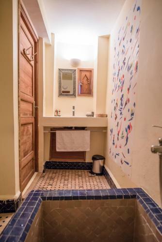 Riad Dar Essoaoude - Fes Nejjarine