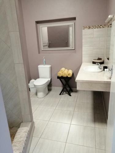 Hostal 10 Windell Self Catering Accommodation