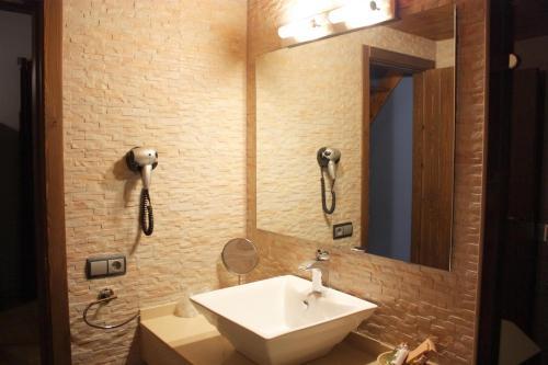 Hotel La Fonda De La Estaci�n