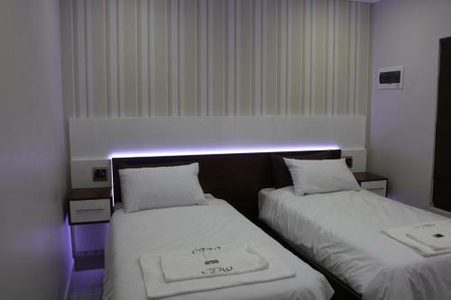 Cyro Apartments At Central Park