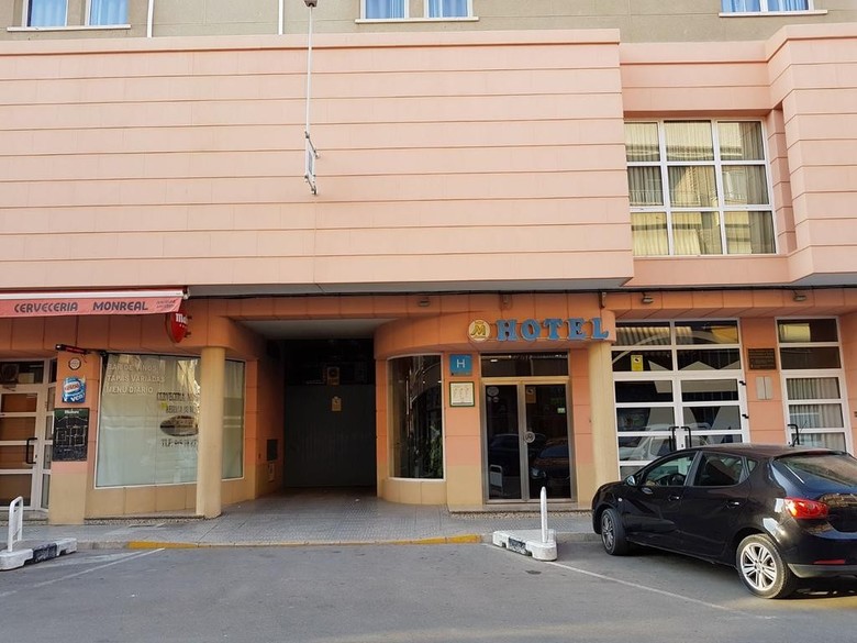 Hotel Monreal