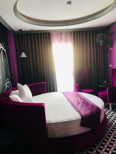 Lavie Hotel