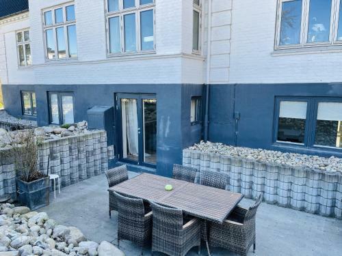 Aday - Charming Apartment With Terrace