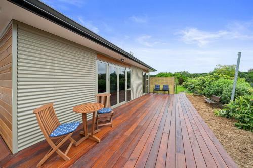 Orange Blossom Cottage - Greytown Holiday Home