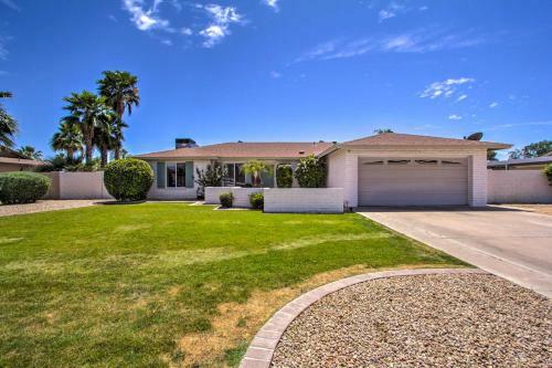Scottsdale Family Oasis With Private Pool And Bbq